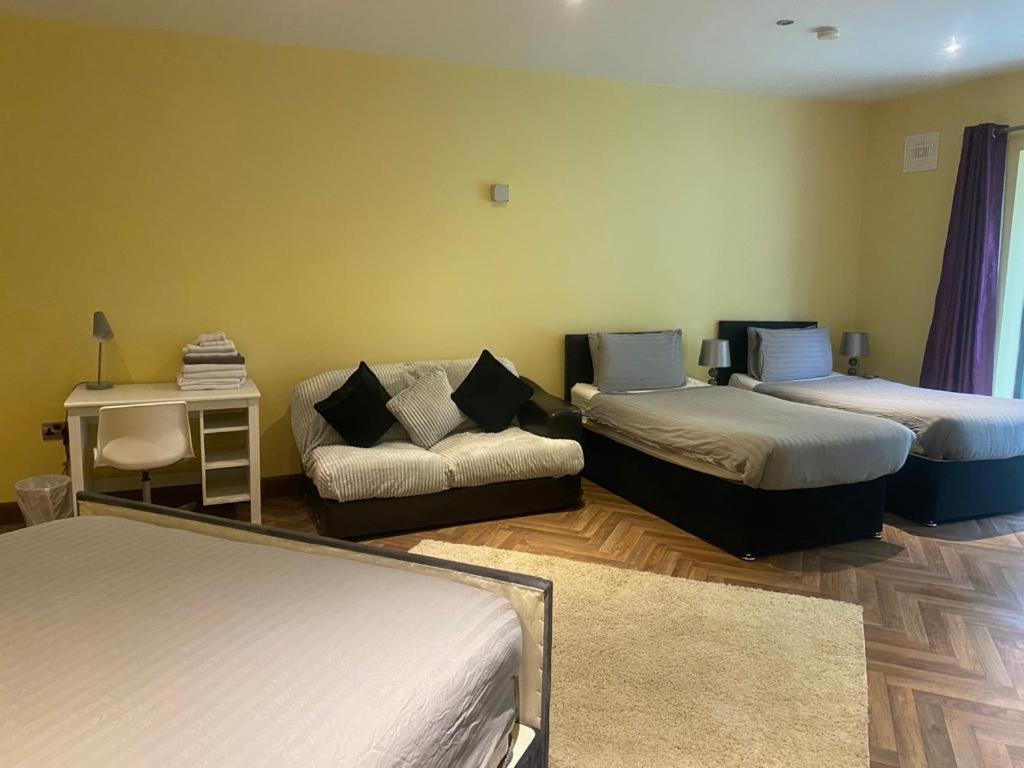 Moorepark West House Fermoy Szoba fotó